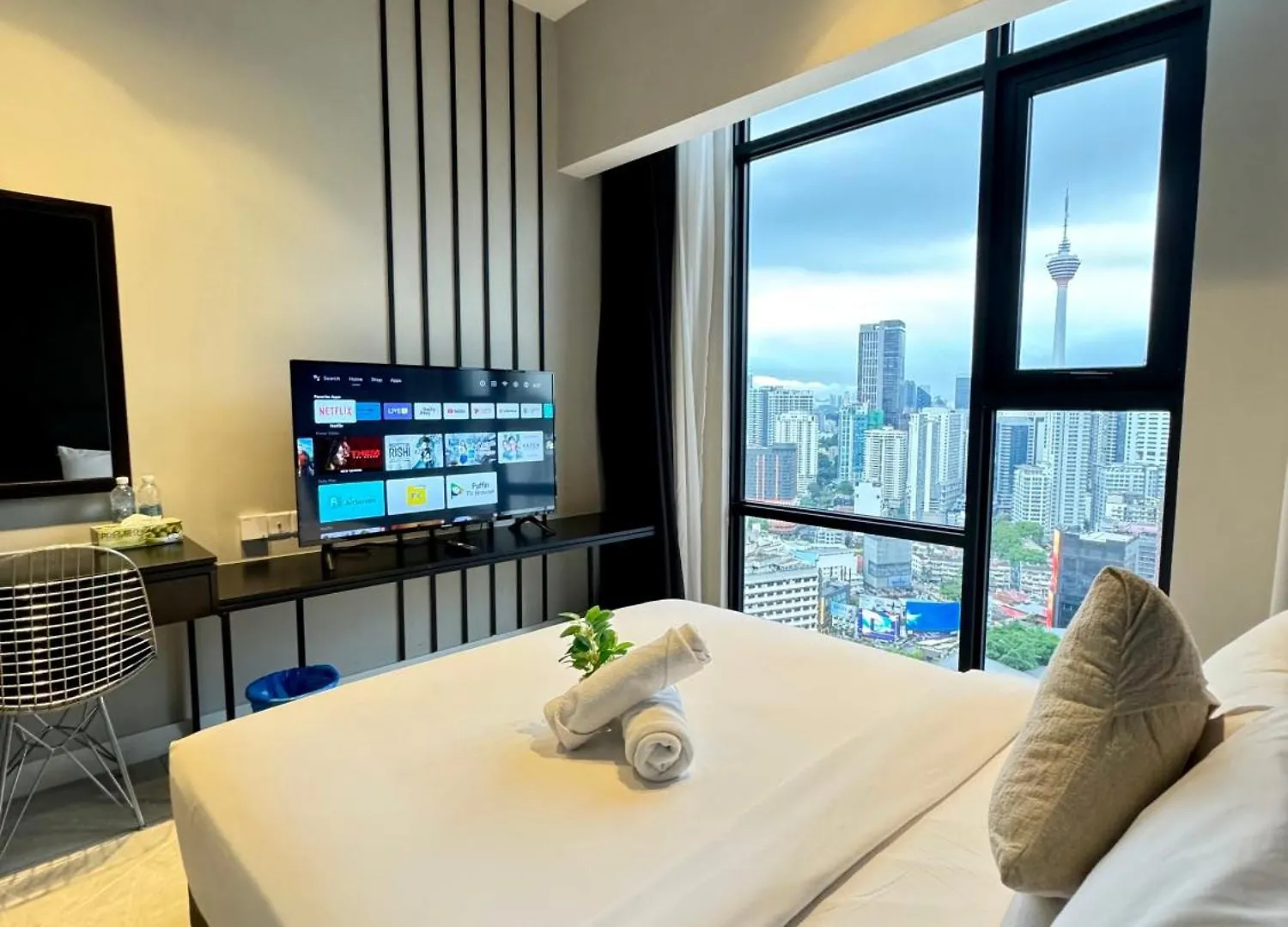 Axon Infinity Pool Kl Apartment Kuala Lumpur