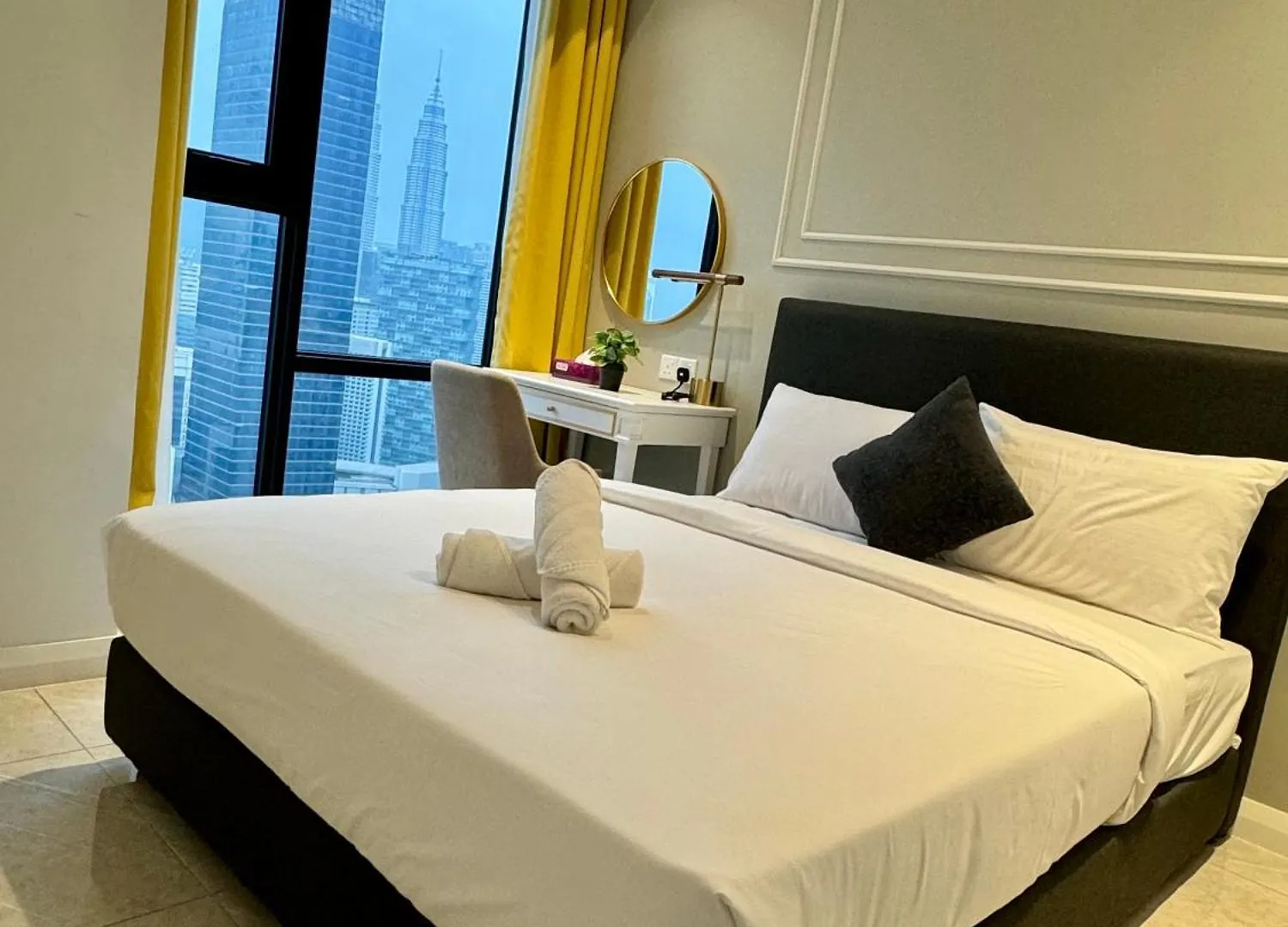 Axon Infinity Pool Kl Apartment Kuala Lumpur