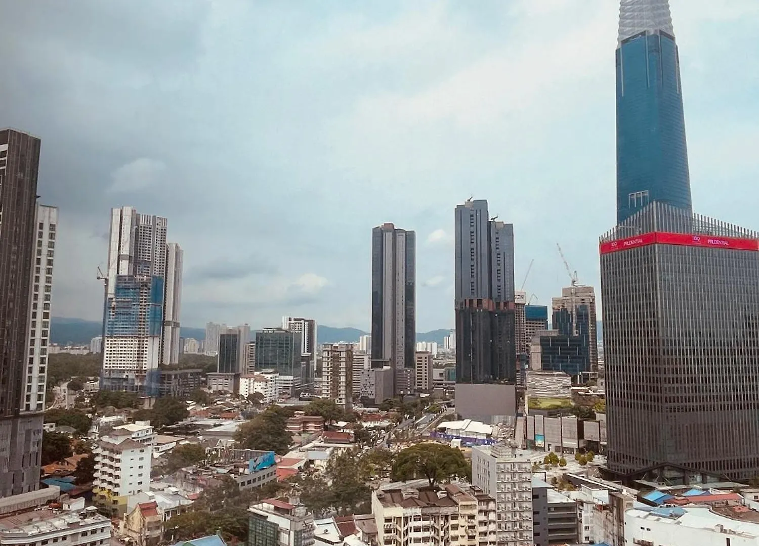 Axon Infinity Pool Kl Apartment Kuala Lumpur