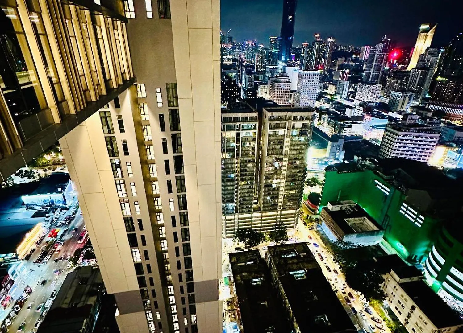 Axon Infinity Pool Kl Apartment Kuala Lumpur